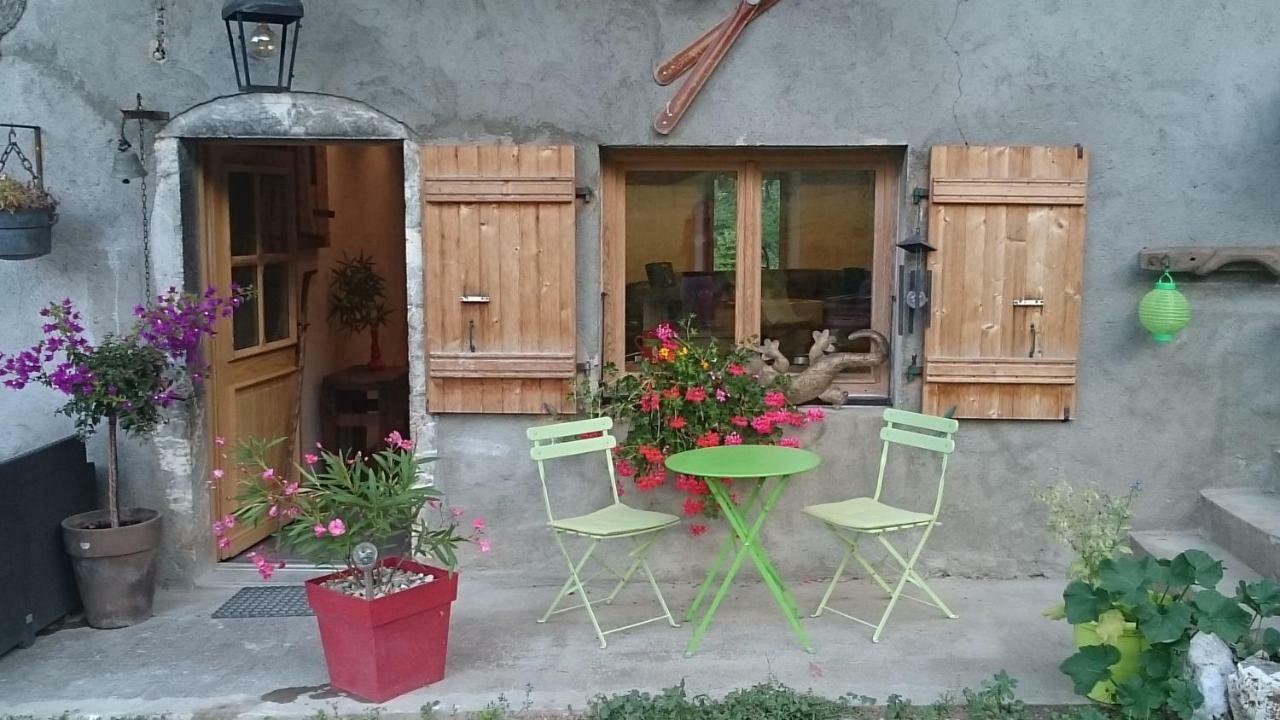 Ferme Familiale Chez Lili Villa Alex Bagian luar foto
