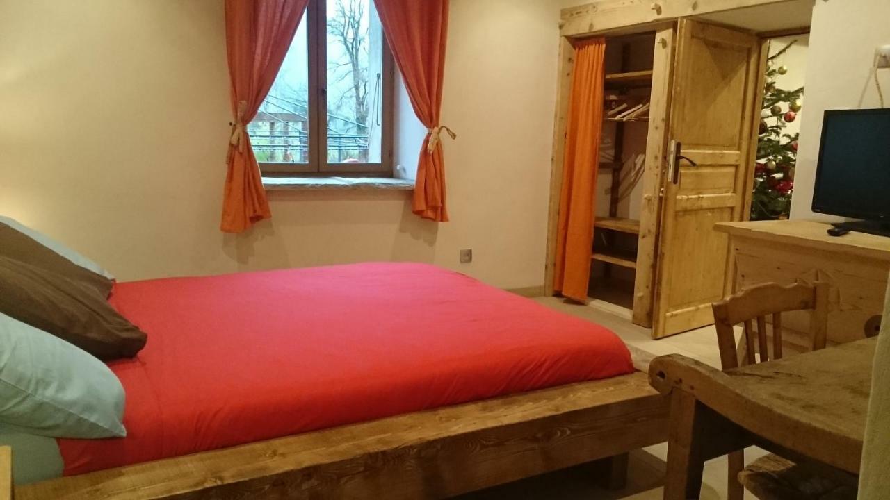 Ferme Familiale Chez Lili Villa Alex Bagian luar foto